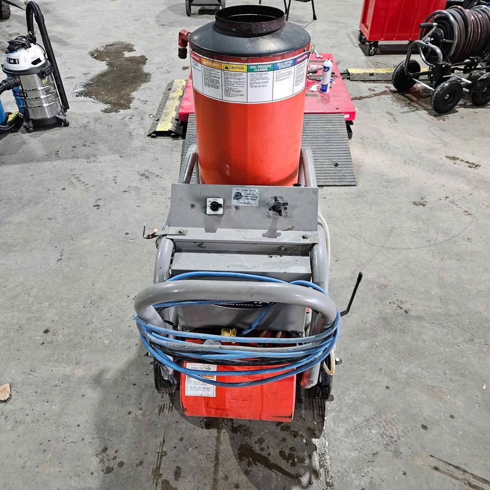 584414308_1929918375072053_3492742435032049784_n